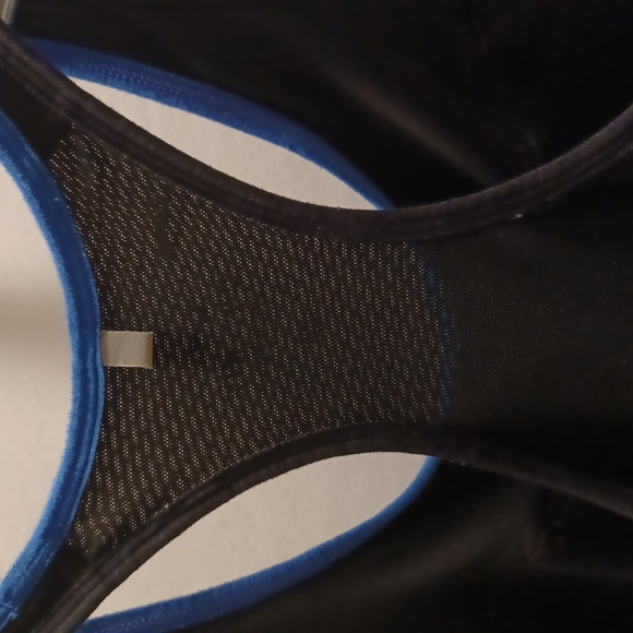 Nike dri-fit racer back black and blue top size XL reflection strips mesh - Picture 5 of 14